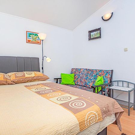 Nice Home In Zatoglav With House Sea View Podglavica Exterior photo