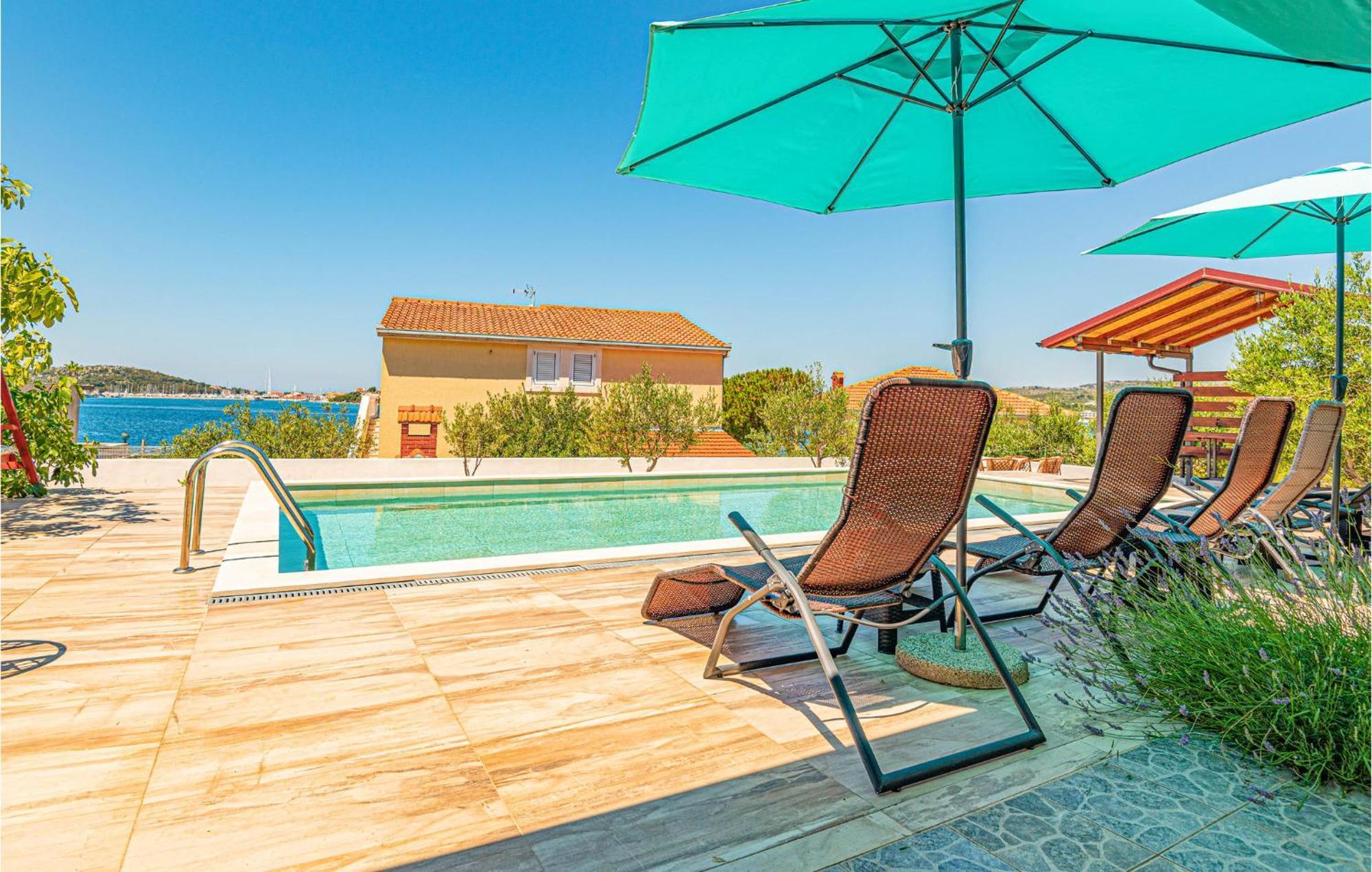 Nice Home In Zatoglav With House Sea View Podglavica Exterior photo